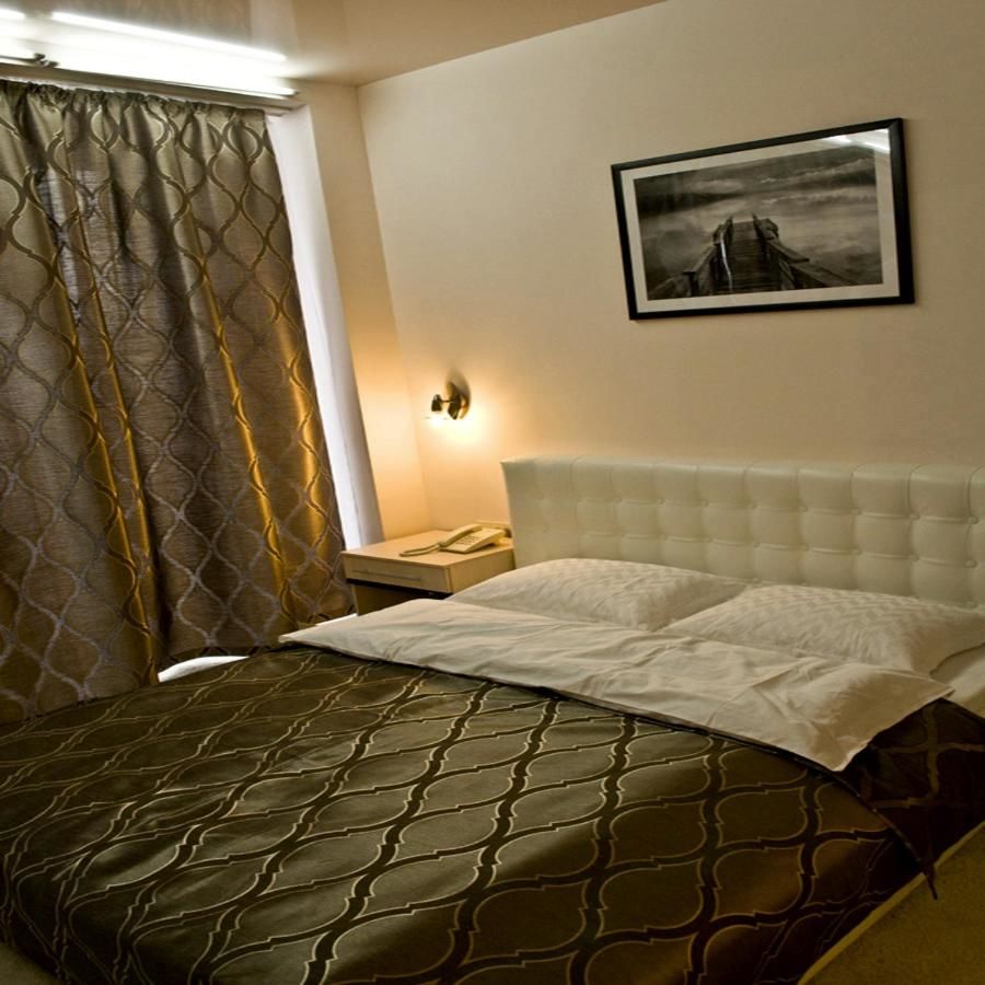 Отель Staybridge Mini-Hotel in Most City PANORAMIC RIVER VIEW Днепр-27