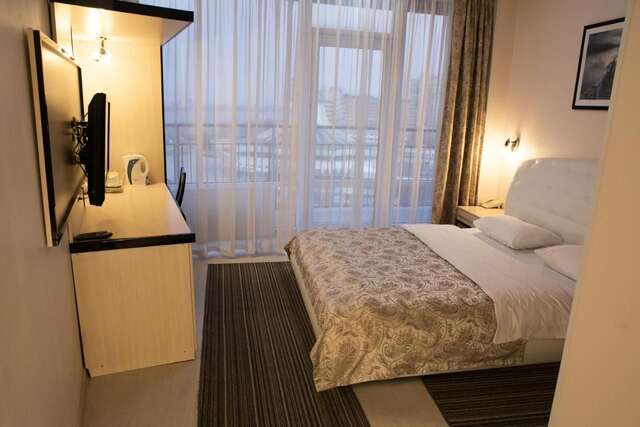 Отель Staybridge Mini-Hotel in Most City PANORAMIC RIVER VIEW Днепр-3